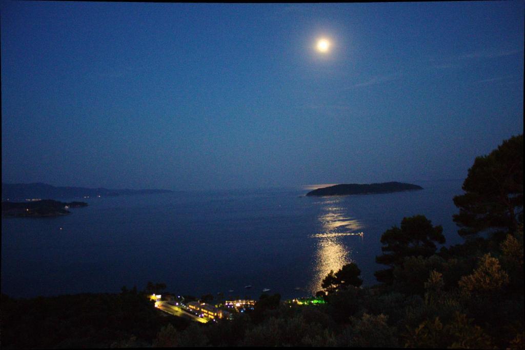 Skiathos Club Hotel & Suites Vasilias  エクステリア 写真