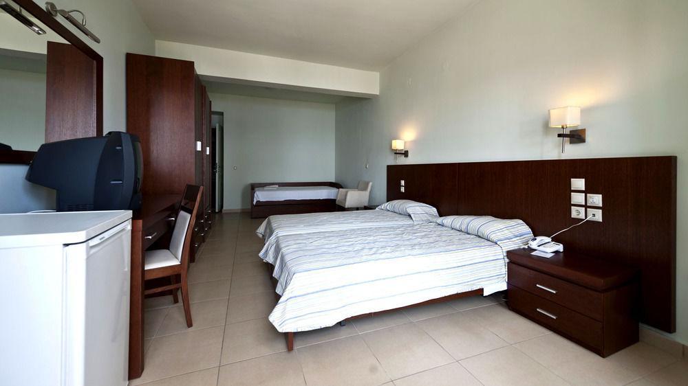 Skiathos Club Hotel & Suites Vasilias  エクステリア 写真