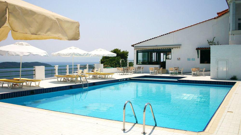 Skiathos Club Hotel & Suites Vasilias  エクステリア 写真