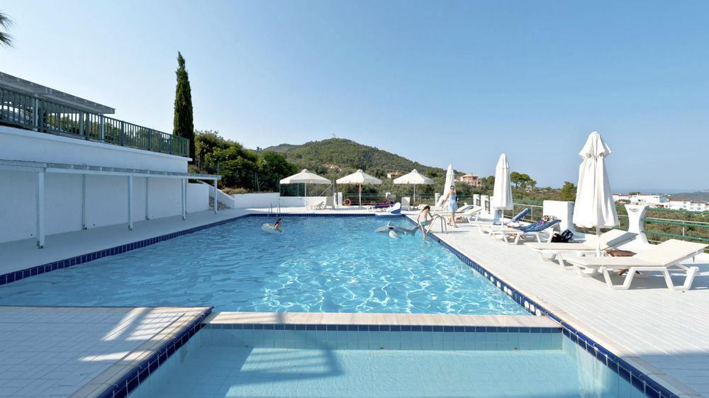 Skiathos Club Hotel & Suites Vasilias  エクステリア 写真