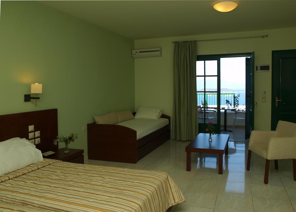 Skiathos Club Hotel & Suites Vasilias  部屋 写真