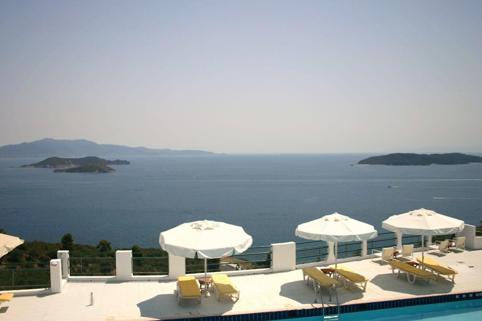 Skiathos Club Hotel & Suites Vasilias  エクステリア 写真