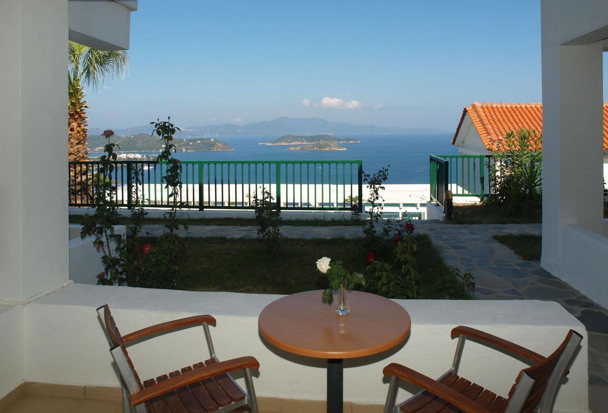 Skiathos Club Hotel & Suites Vasilias  エクステリア 写真