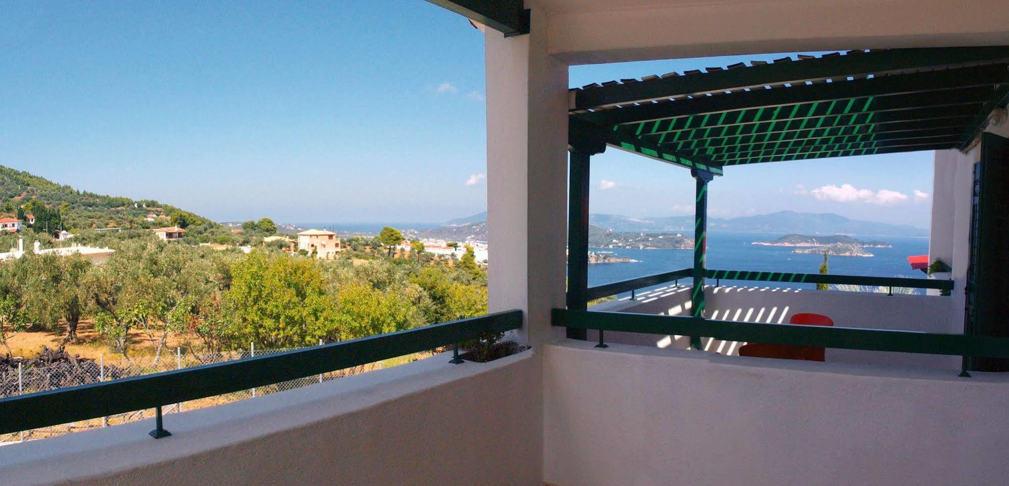 Skiathos Club Hotel & Suites Vasilias  エクステリア 写真